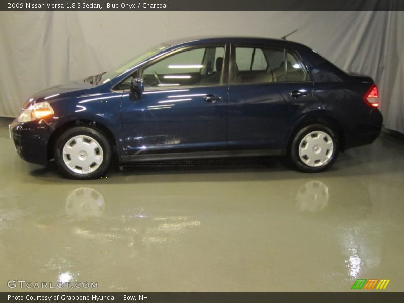 Blue Onyx / Charcoal 2009 Nissan Versa 1.8 S Sedan