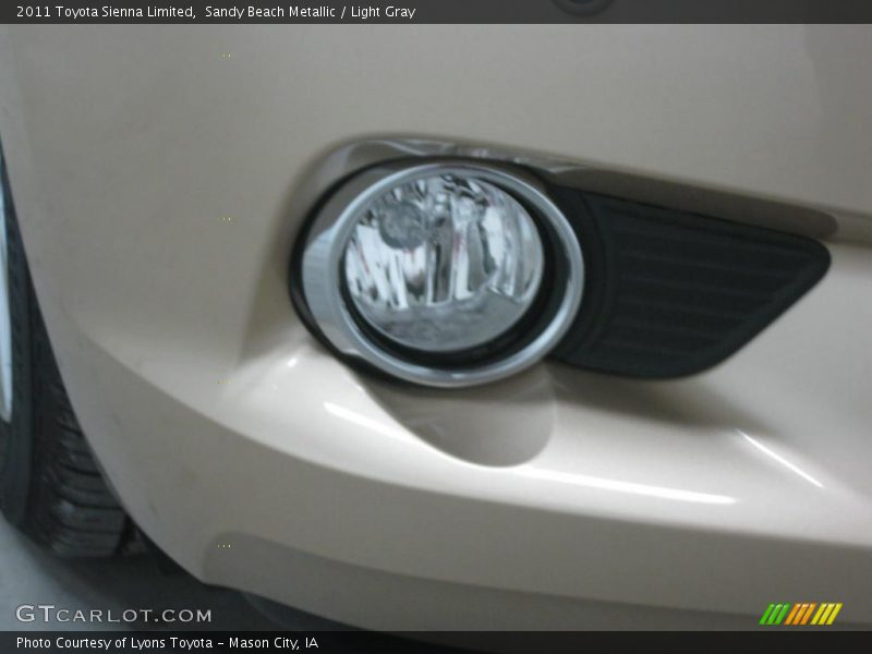 Sandy Beach Metallic / Light Gray 2011 Toyota Sienna Limited