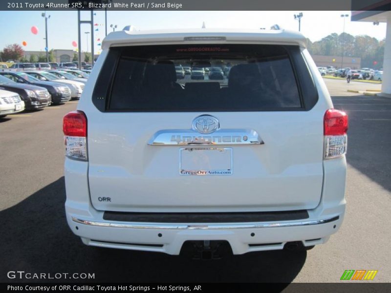 Blizzard White Pearl / Sand Beige 2011 Toyota 4Runner SR5