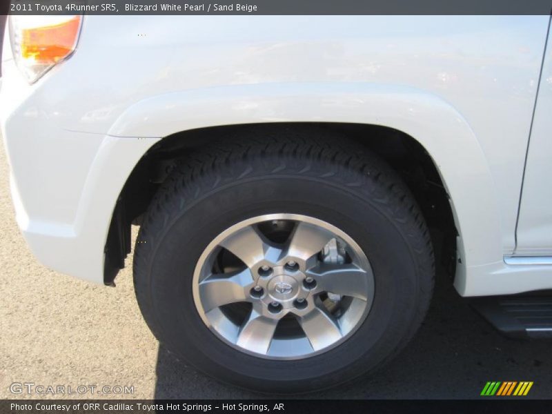 Blizzard White Pearl / Sand Beige 2011 Toyota 4Runner SR5