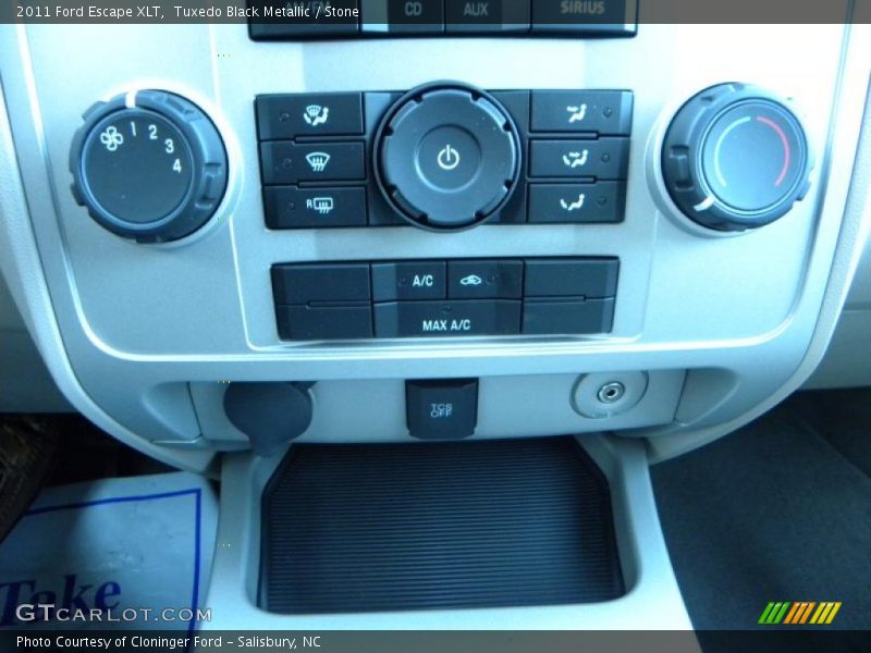 Tuxedo Black Metallic / Stone 2011 Ford Escape XLT
