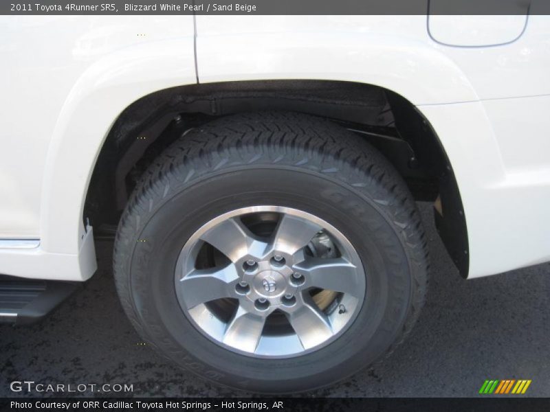 Blizzard White Pearl / Sand Beige 2011 Toyota 4Runner SR5