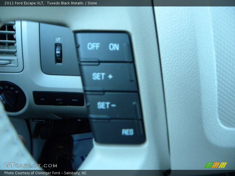 Tuxedo Black Metallic / Stone 2011 Ford Escape XLT