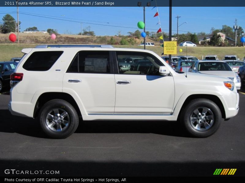 Blizzard White Pearl / Sand Beige 2011 Toyota 4Runner SR5