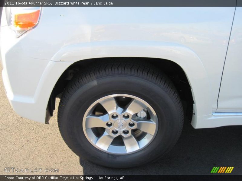 Blizzard White Pearl / Sand Beige 2011 Toyota 4Runner SR5