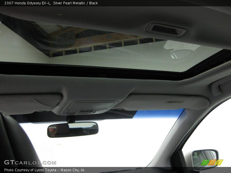Silver Pearl Metallic / Black 2007 Honda Odyssey EX-L