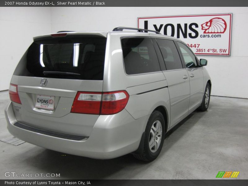Silver Pearl Metallic / Black 2007 Honda Odyssey EX-L