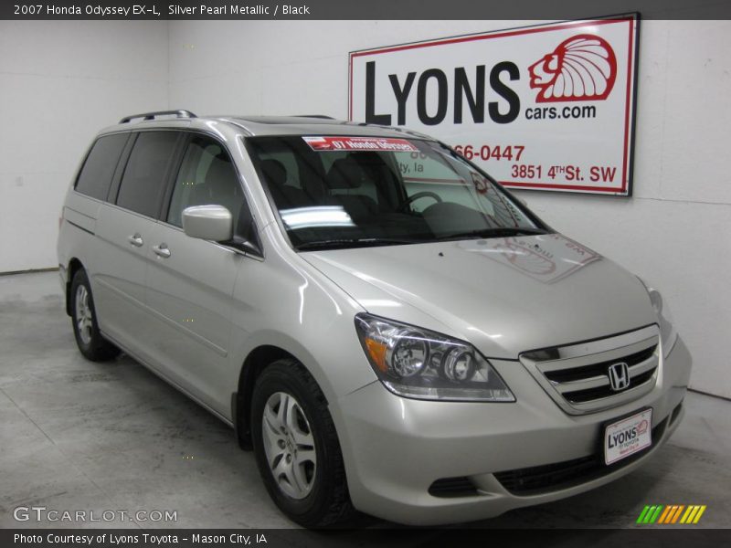 Silver Pearl Metallic / Black 2007 Honda Odyssey EX-L