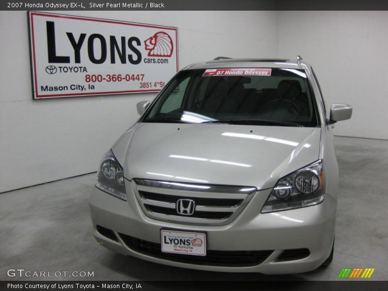 Silver Pearl Metallic / Black 2007 Honda Odyssey EX-L