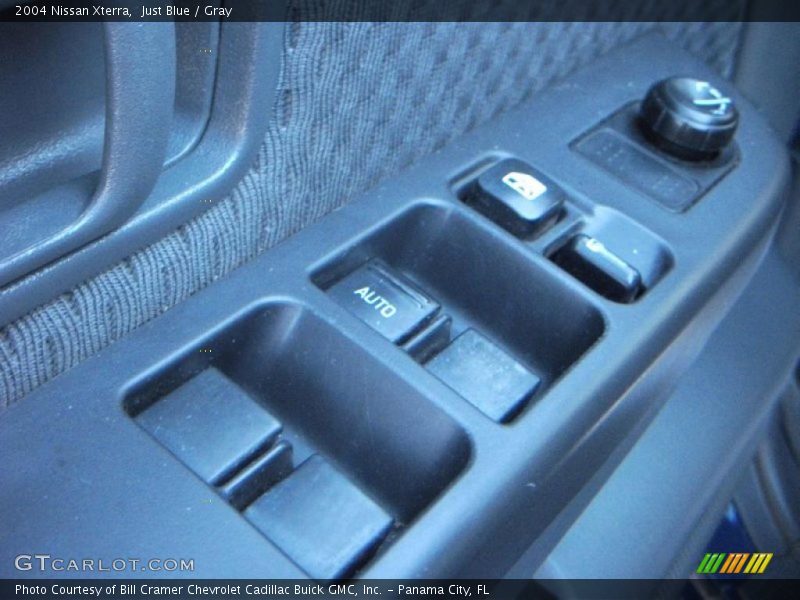 Just Blue / Gray 2004 Nissan Xterra