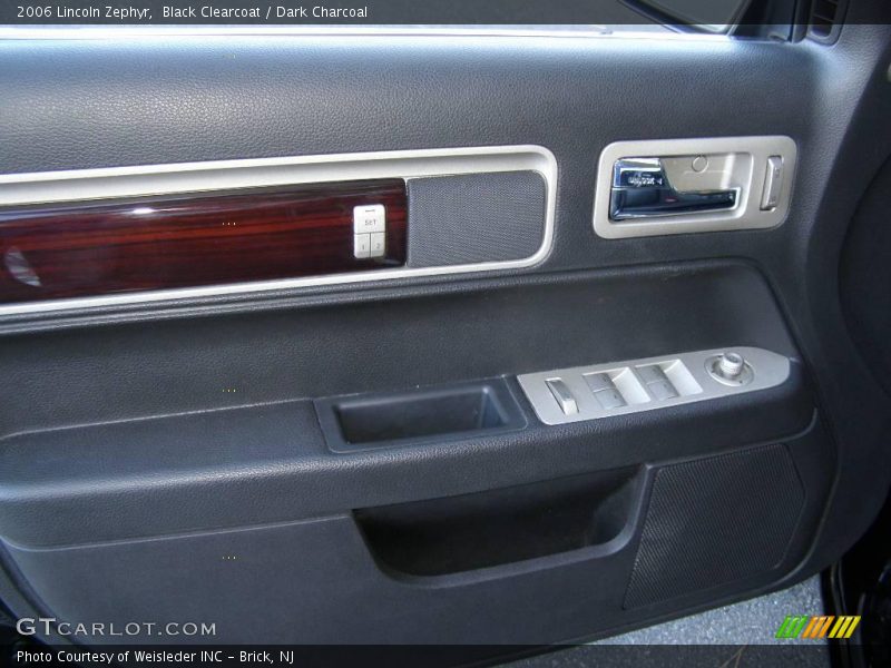 Black Clearcoat / Dark Charcoal 2006 Lincoln Zephyr