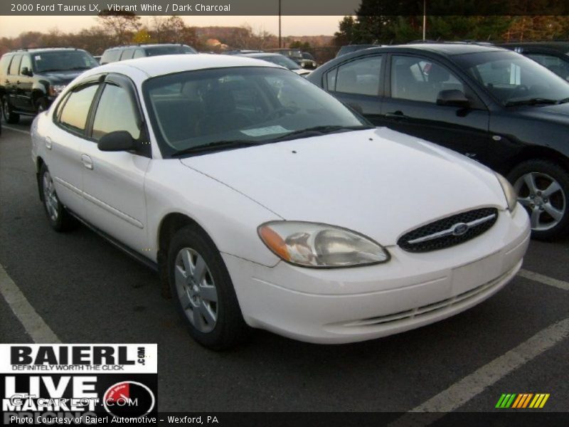 Vibrant White / Dark Charcoal 2000 Ford Taurus LX