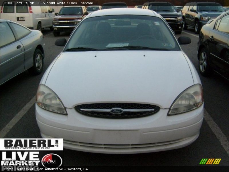 Vibrant White / Dark Charcoal 2000 Ford Taurus LX
