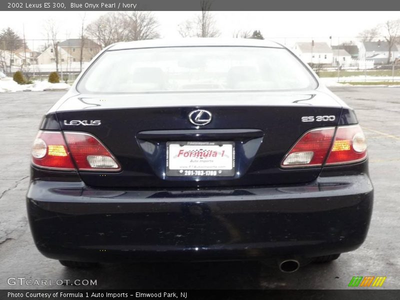 Blue Onyx Pearl / Ivory 2002 Lexus ES 300