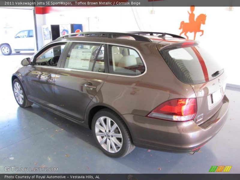 Toffee Brown Metallic / Cornsilk Beige 2011 Volkswagen Jetta SE SportWagen