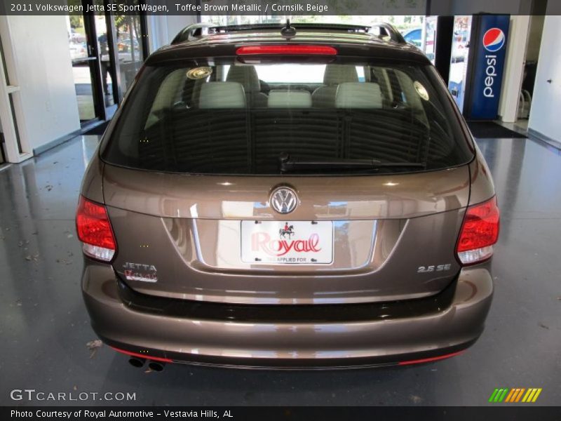 Toffee Brown Metallic / Cornsilk Beige 2011 Volkswagen Jetta SE SportWagen