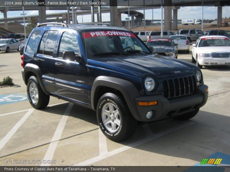 Patriot Blue Pearl / Dark Slate Gray 2004 Jeep Liberty Sport
