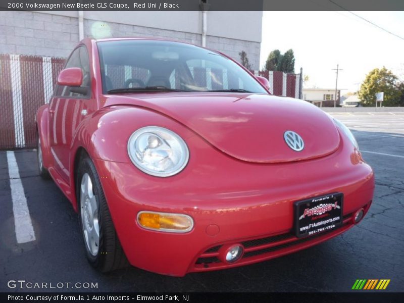 Red Uni / Black 2000 Volkswagen New Beetle GLS Coupe