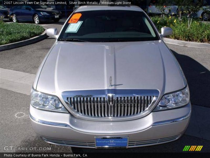 Silver Birch Metallic / Medium Light Stone 2007 Lincoln Town Car Signature Limited