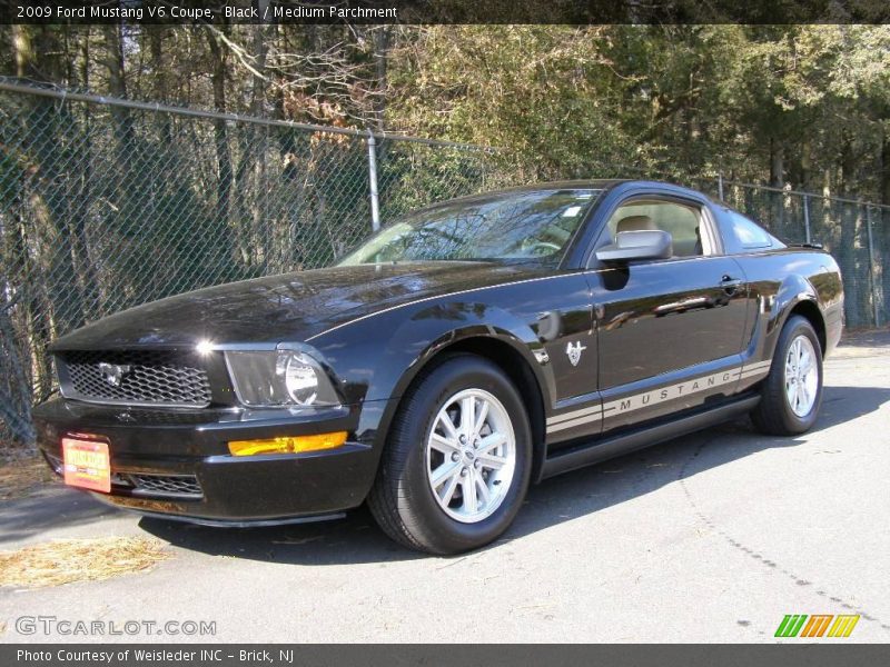 Black / Medium Parchment 2009 Ford Mustang V6 Coupe
