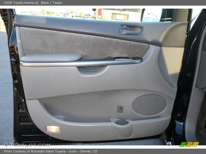 Black / Taupe 2008 Toyota Sienna LE