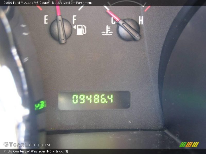 Black / Medium Parchment 2009 Ford Mustang V6 Coupe