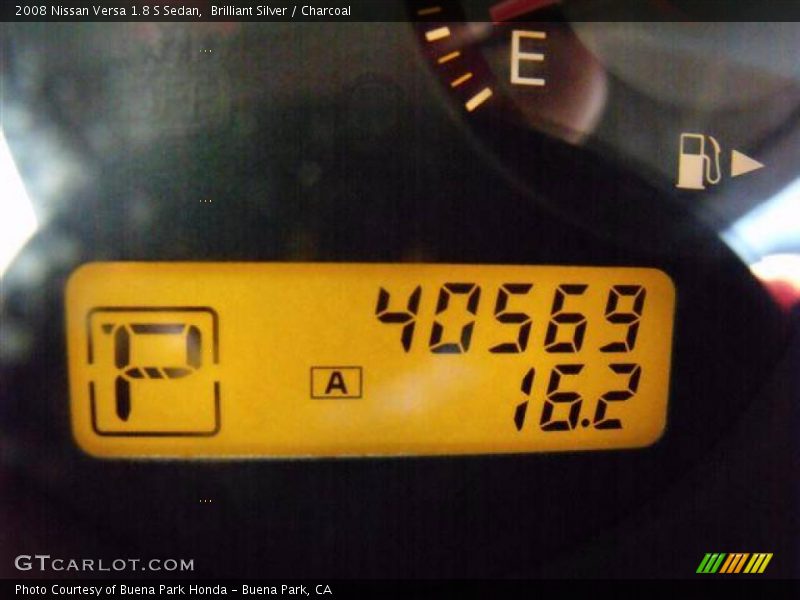 Brilliant Silver / Charcoal 2008 Nissan Versa 1.8 S Sedan