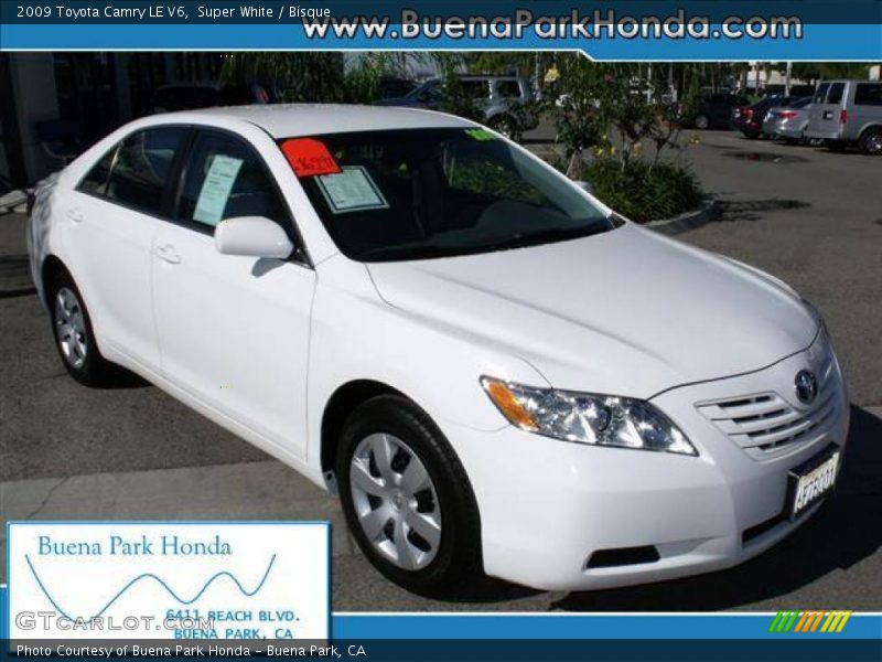 Super White / Bisque 2009 Toyota Camry LE V6