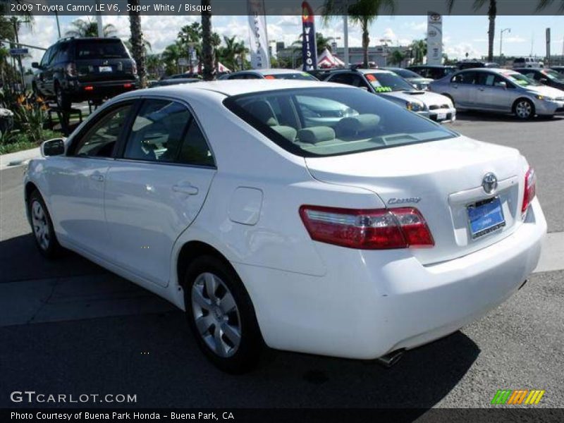 Super White / Bisque 2009 Toyota Camry LE V6