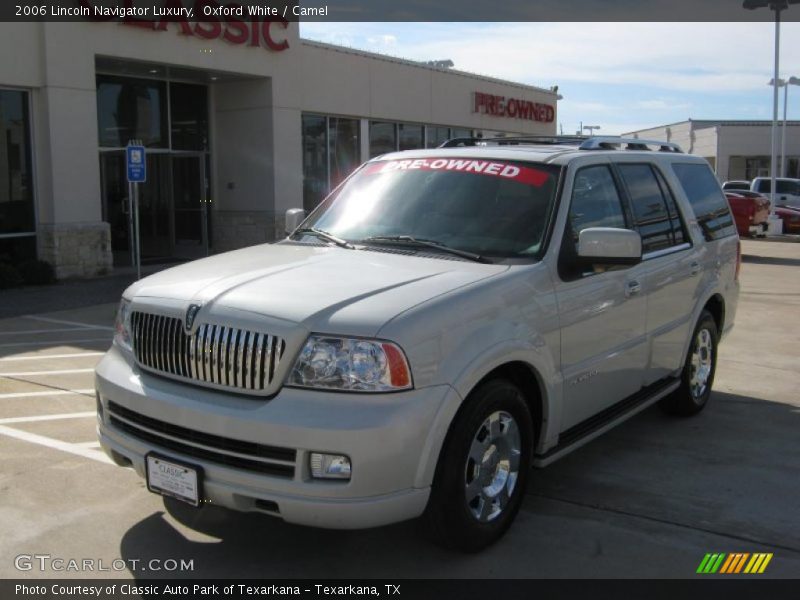 Oxford White / Camel 2006 Lincoln Navigator Luxury