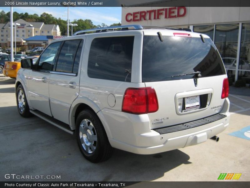 Oxford White / Camel 2006 Lincoln Navigator Luxury