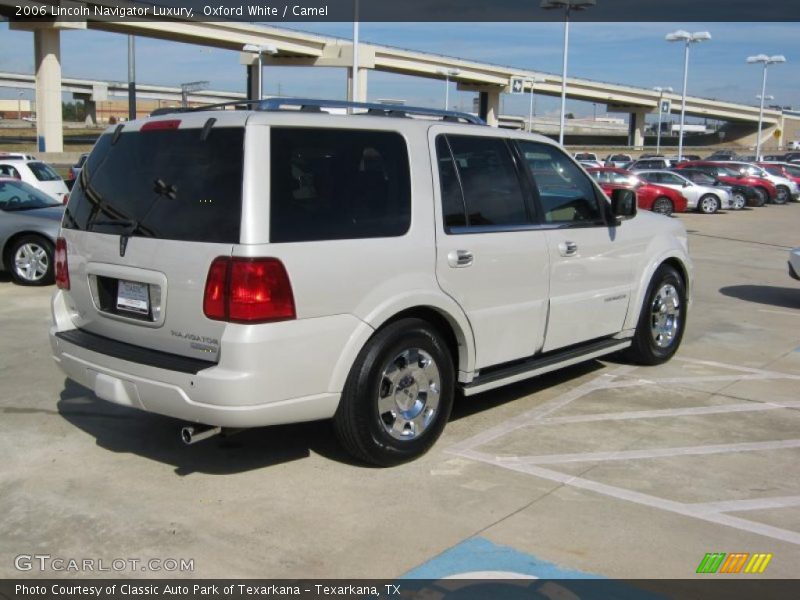 Oxford White / Camel 2006 Lincoln Navigator Luxury