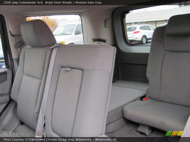 Bright Silver Metallic / Medium Slate Gray 2006 Jeep Commander 4x4
