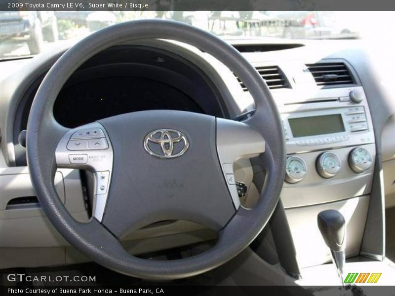 Super White / Bisque 2009 Toyota Camry LE V6