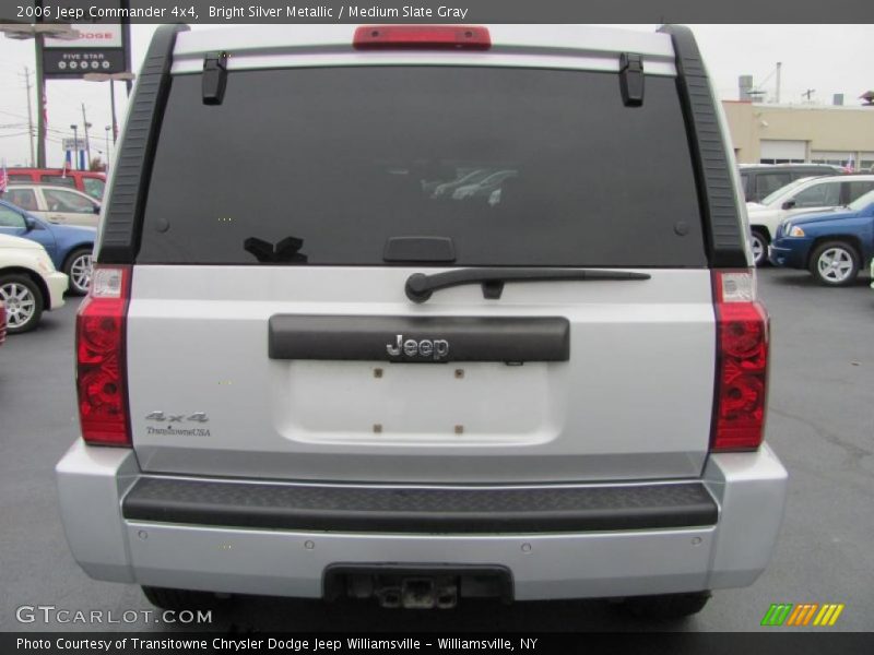 Bright Silver Metallic / Medium Slate Gray 2006 Jeep Commander 4x4
