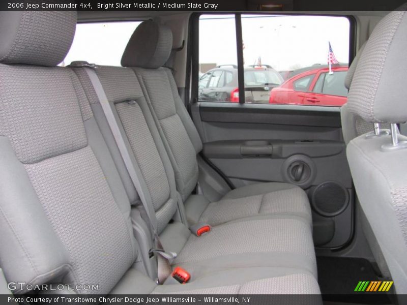 Bright Silver Metallic / Medium Slate Gray 2006 Jeep Commander 4x4