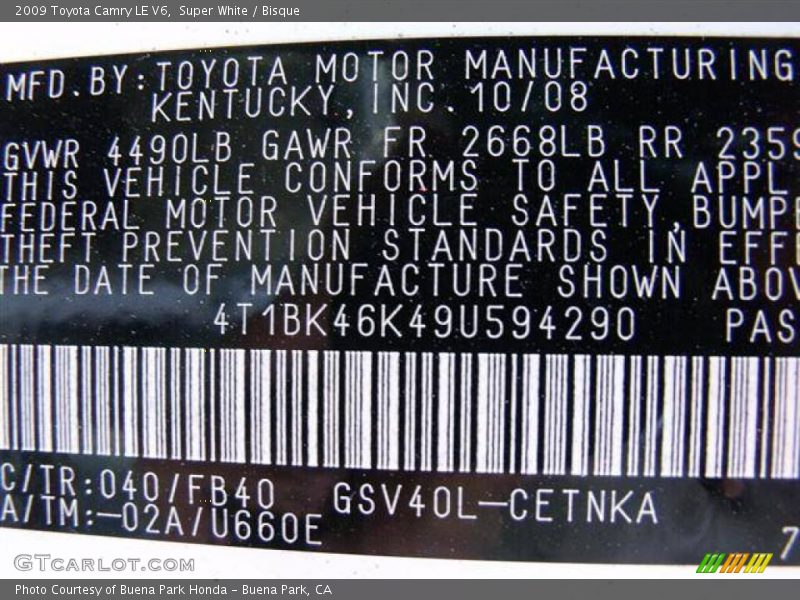 Super White / Bisque 2009 Toyota Camry LE V6