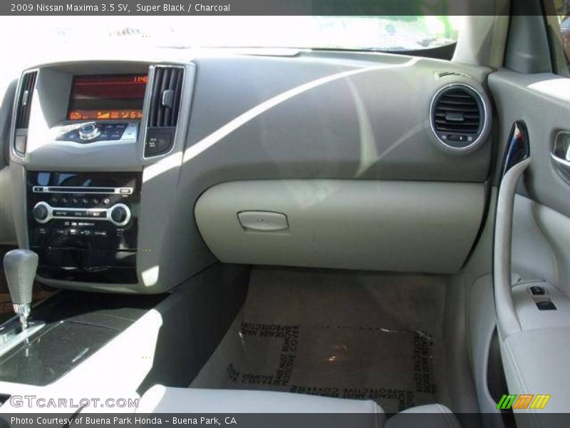 Super Black / Charcoal 2009 Nissan Maxima 3.5 SV