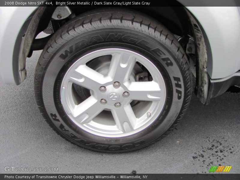 Bright Silver Metallic / Dark Slate Gray/Light Slate Gray 2008 Dodge Nitro SXT 4x4