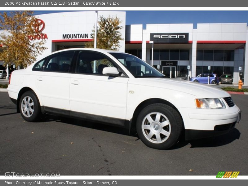 Candy White / Black 2000 Volkswagen Passat GLS 1.8T Sedan