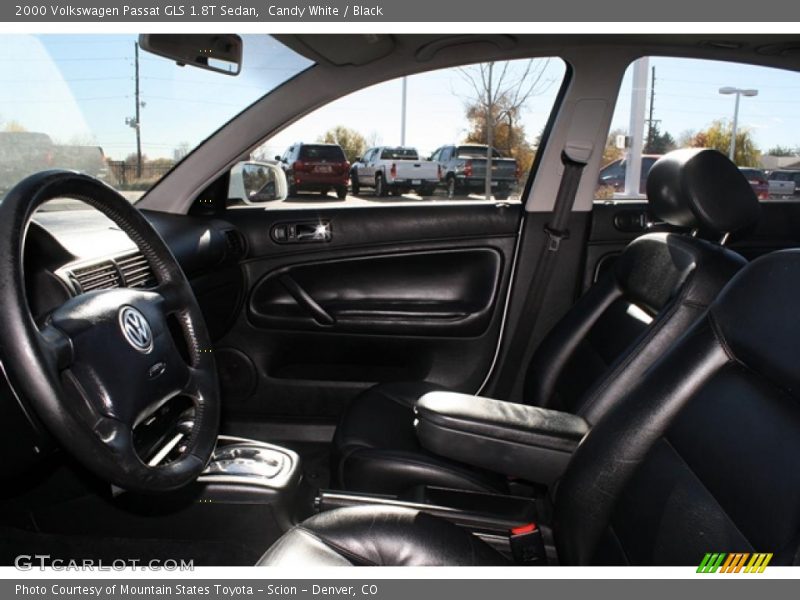Candy White / Black 2000 Volkswagen Passat GLS 1.8T Sedan