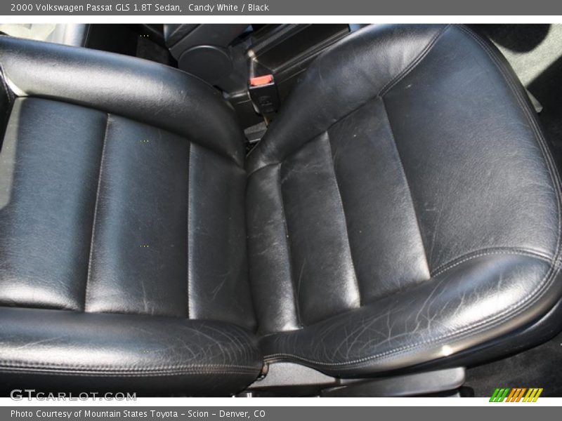 Candy White / Black 2000 Volkswagen Passat GLS 1.8T Sedan