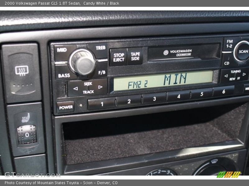 Candy White / Black 2000 Volkswagen Passat GLS 1.8T Sedan