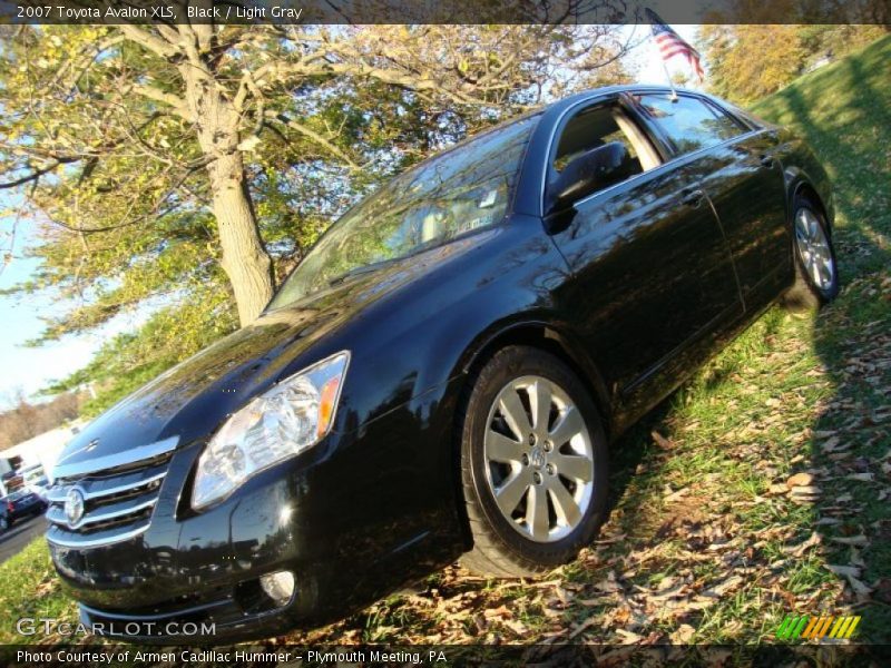 Black / Light Gray 2007 Toyota Avalon XLS