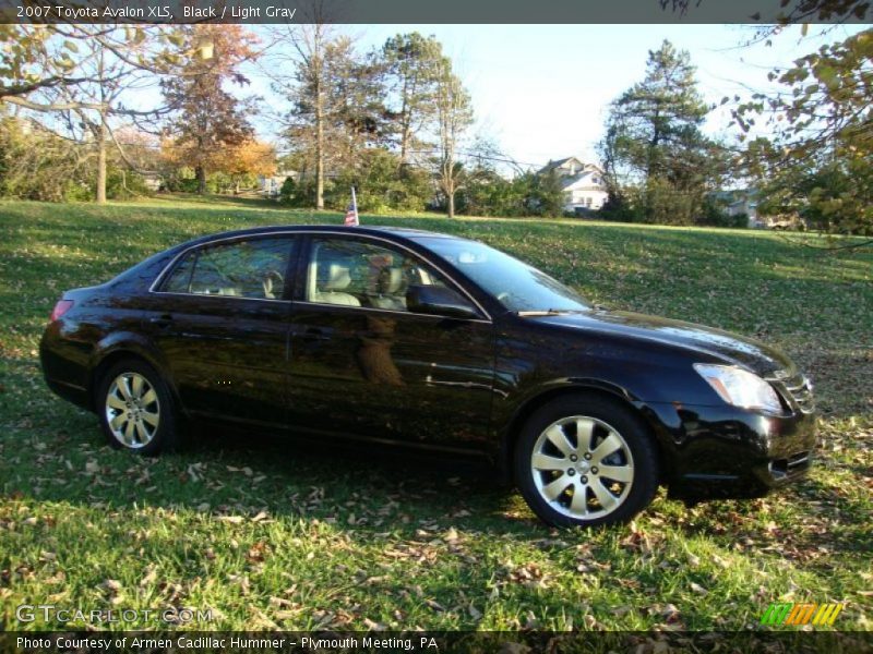 Black / Light Gray 2007 Toyota Avalon XLS