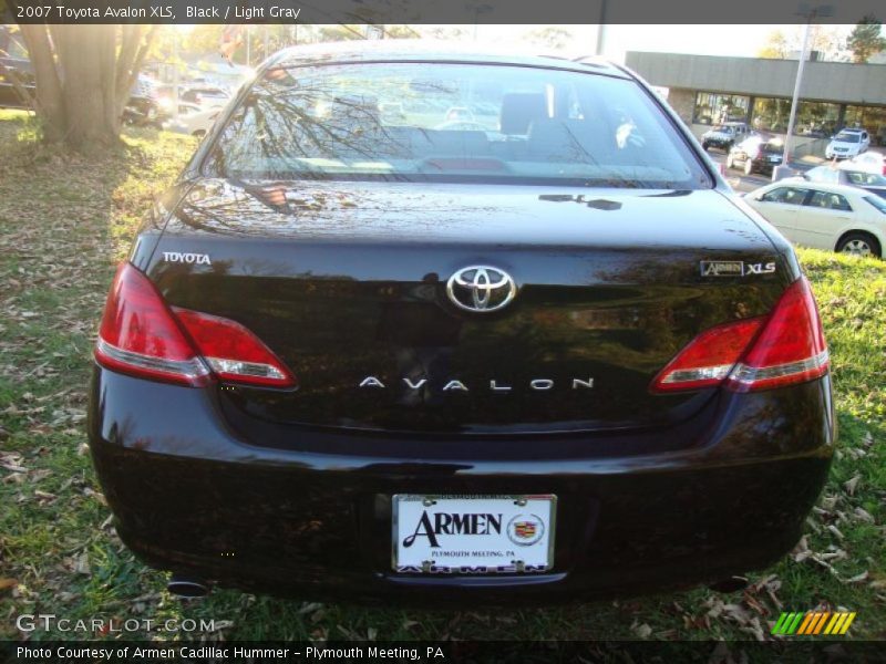 Black / Light Gray 2007 Toyota Avalon XLS