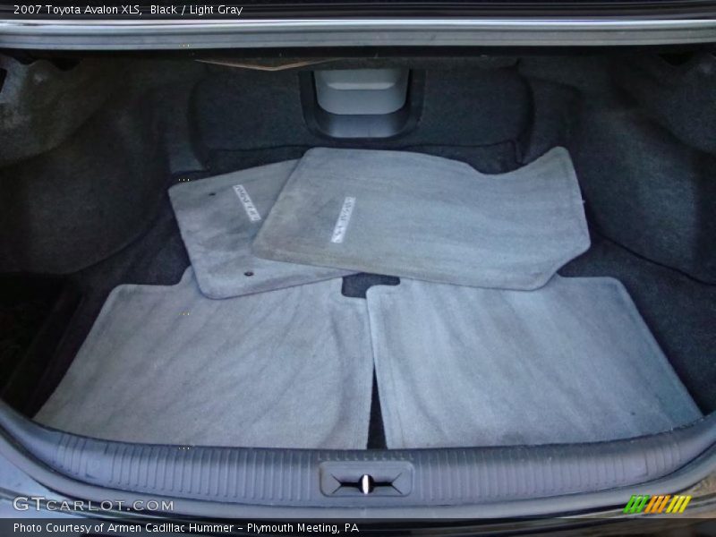 Black / Light Gray 2007 Toyota Avalon XLS