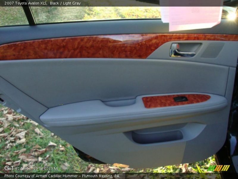 Black / Light Gray 2007 Toyota Avalon XLS