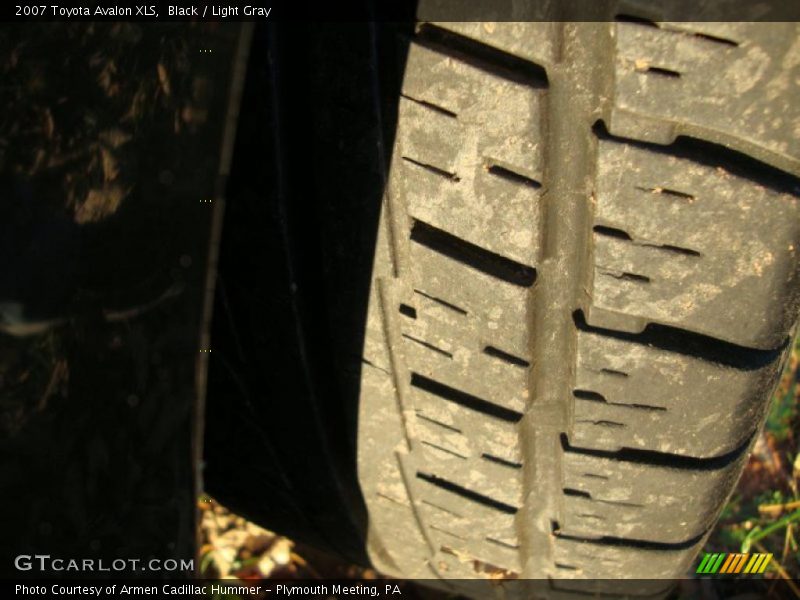 Black / Light Gray 2007 Toyota Avalon XLS