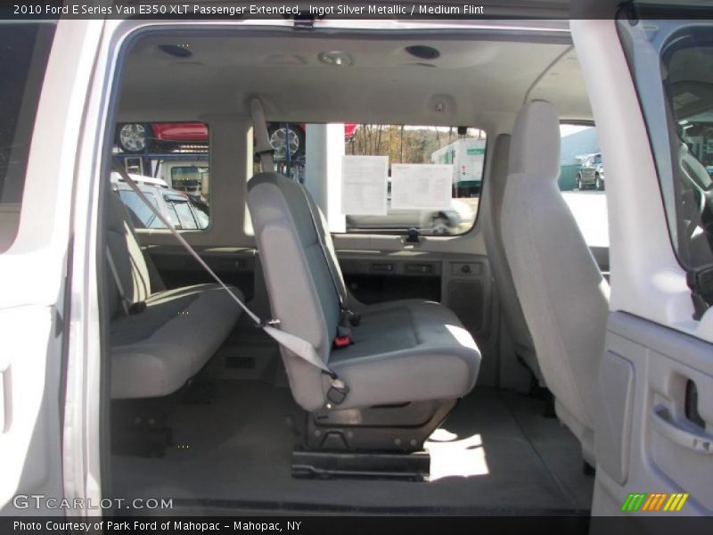 Ingot Silver Metallic / Medium Flint 2010 Ford E Series Van E350 XLT Passenger Extended